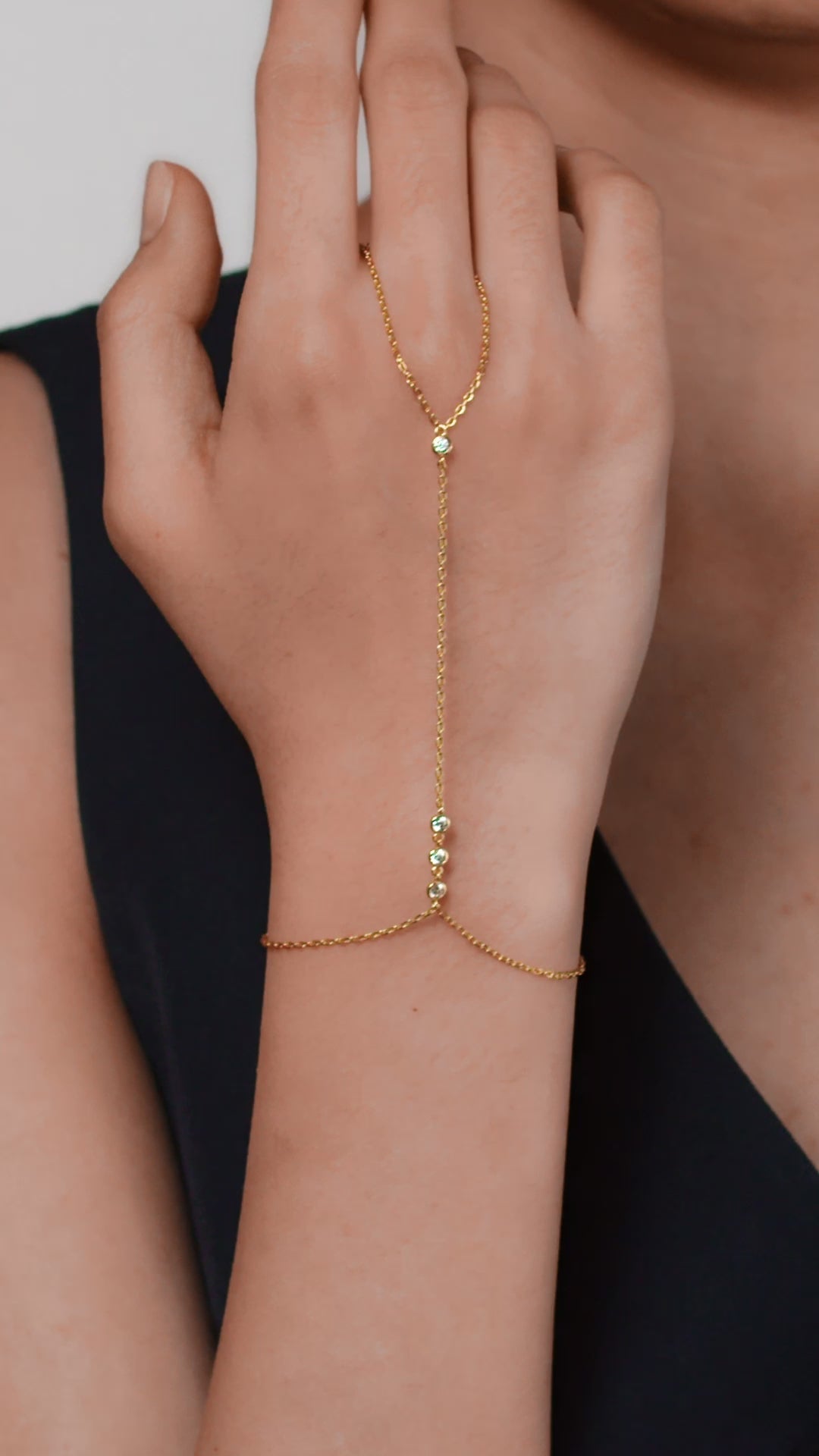 Siena Hand Chain